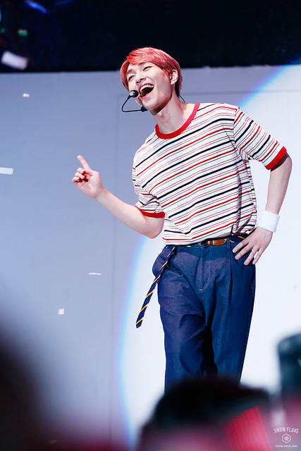 150528 Onew @ Samsung Play the Challenge 18319047060_c7329bf988_z